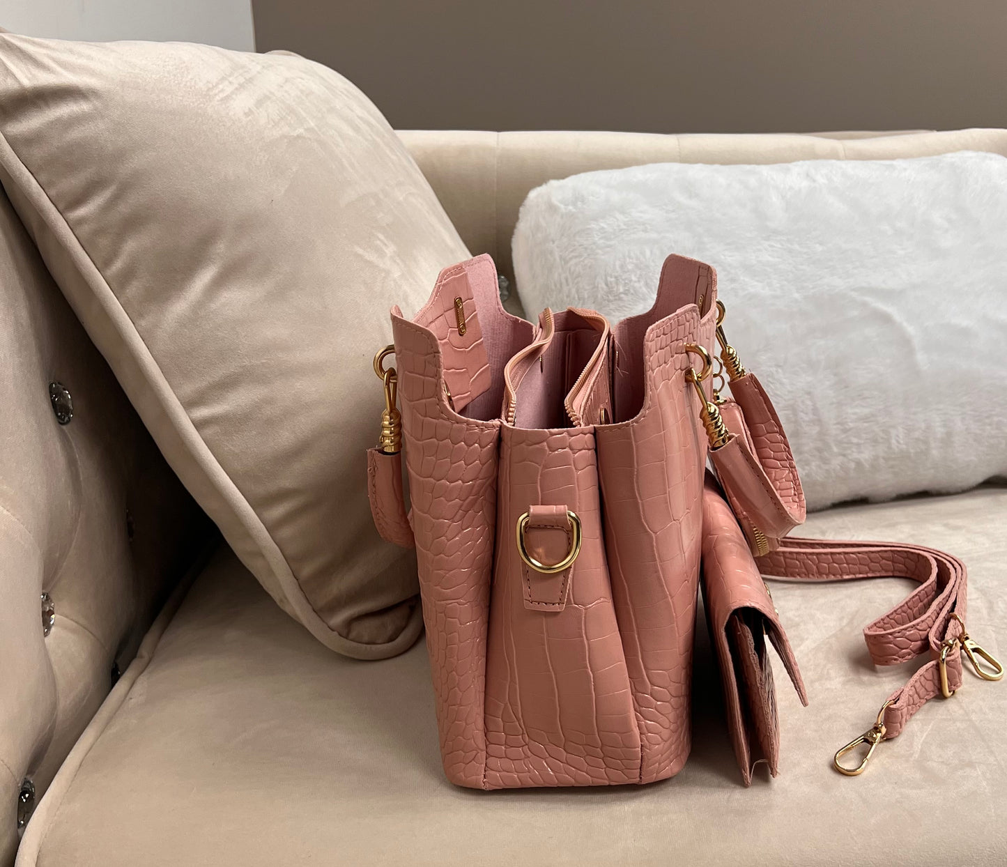“Flair” Pink 3-piece Handbag Set