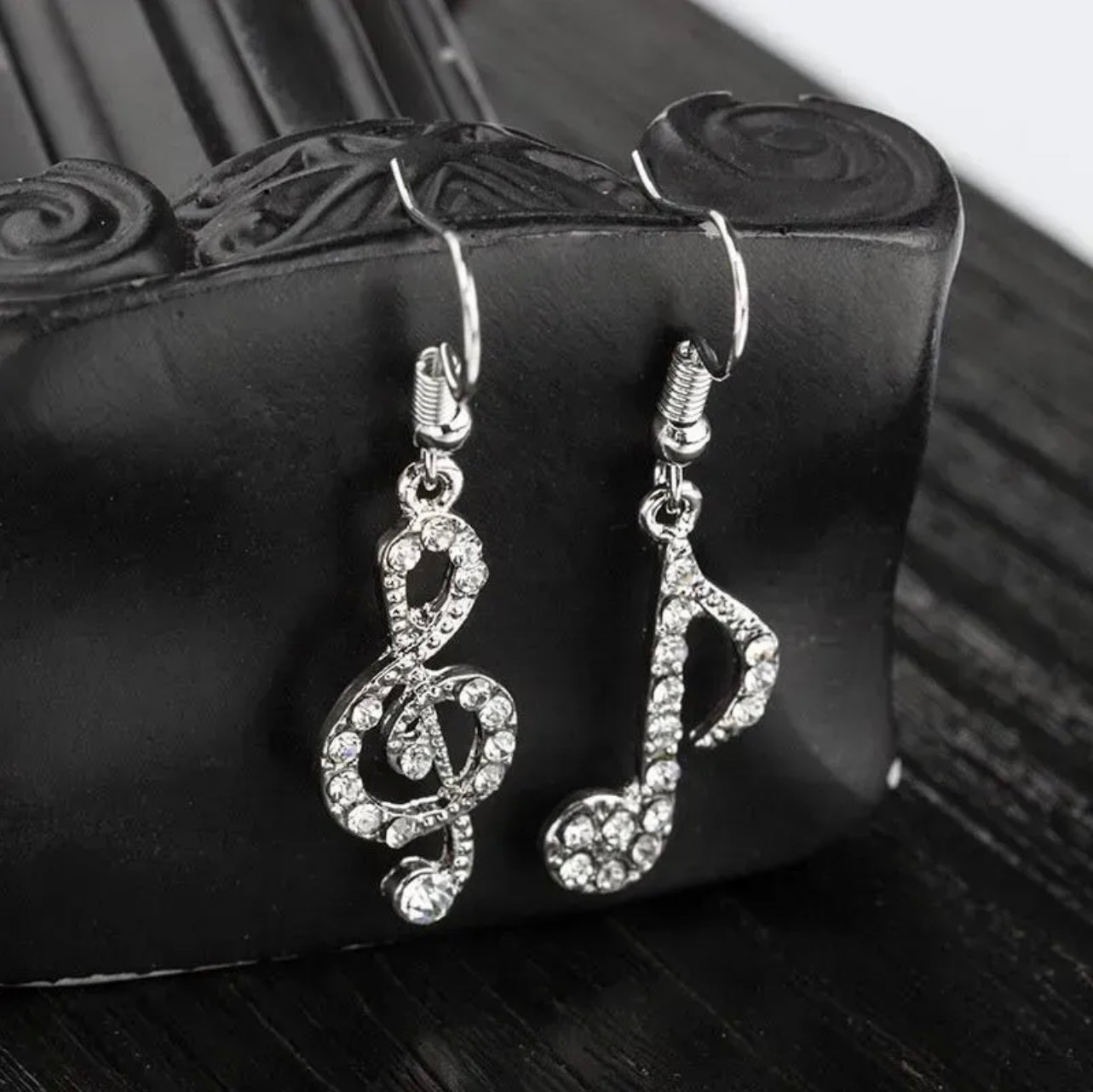 “Sweet Notes”Silver Music Earrings