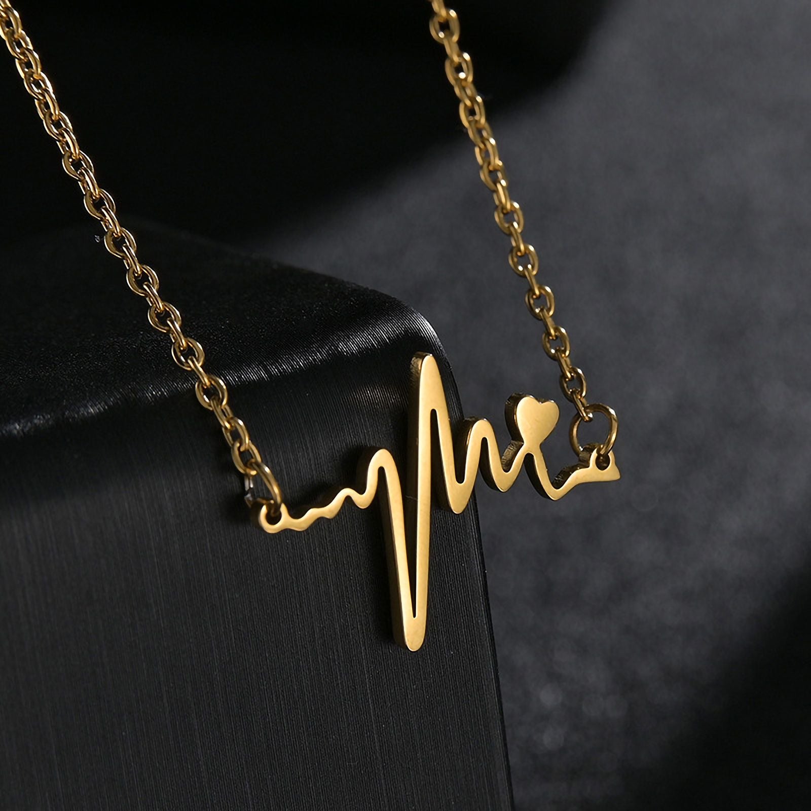 “Heartbeats” Gold plated Echo Necklace