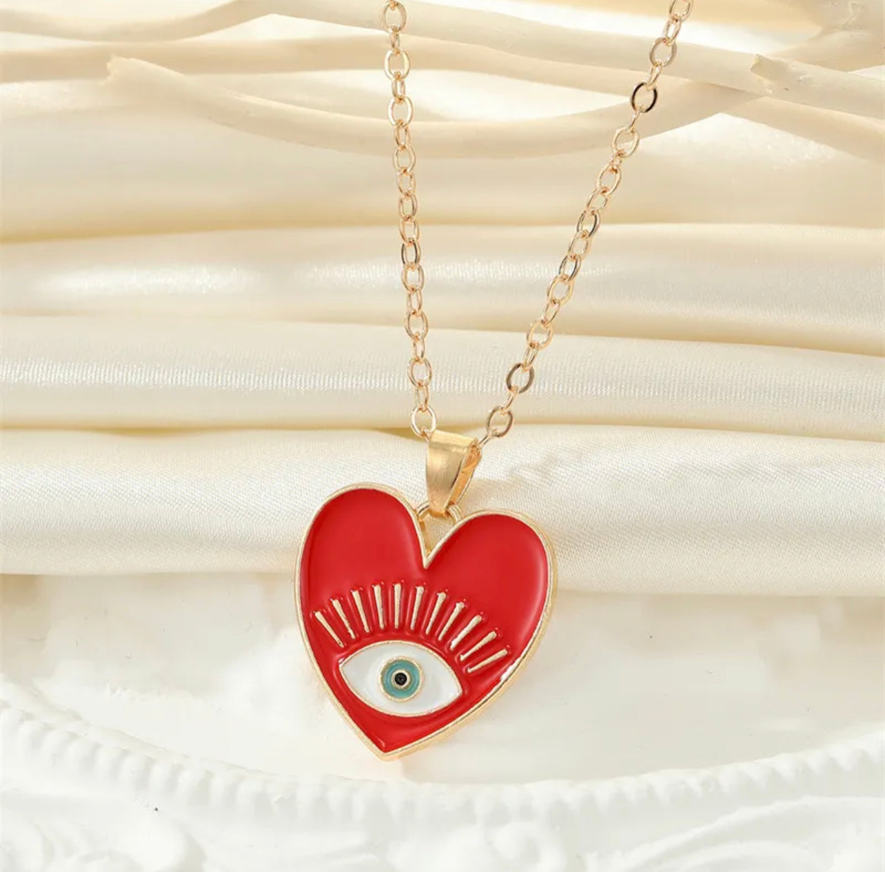 “Protect My Heart” Retro Heart Eye Necklace